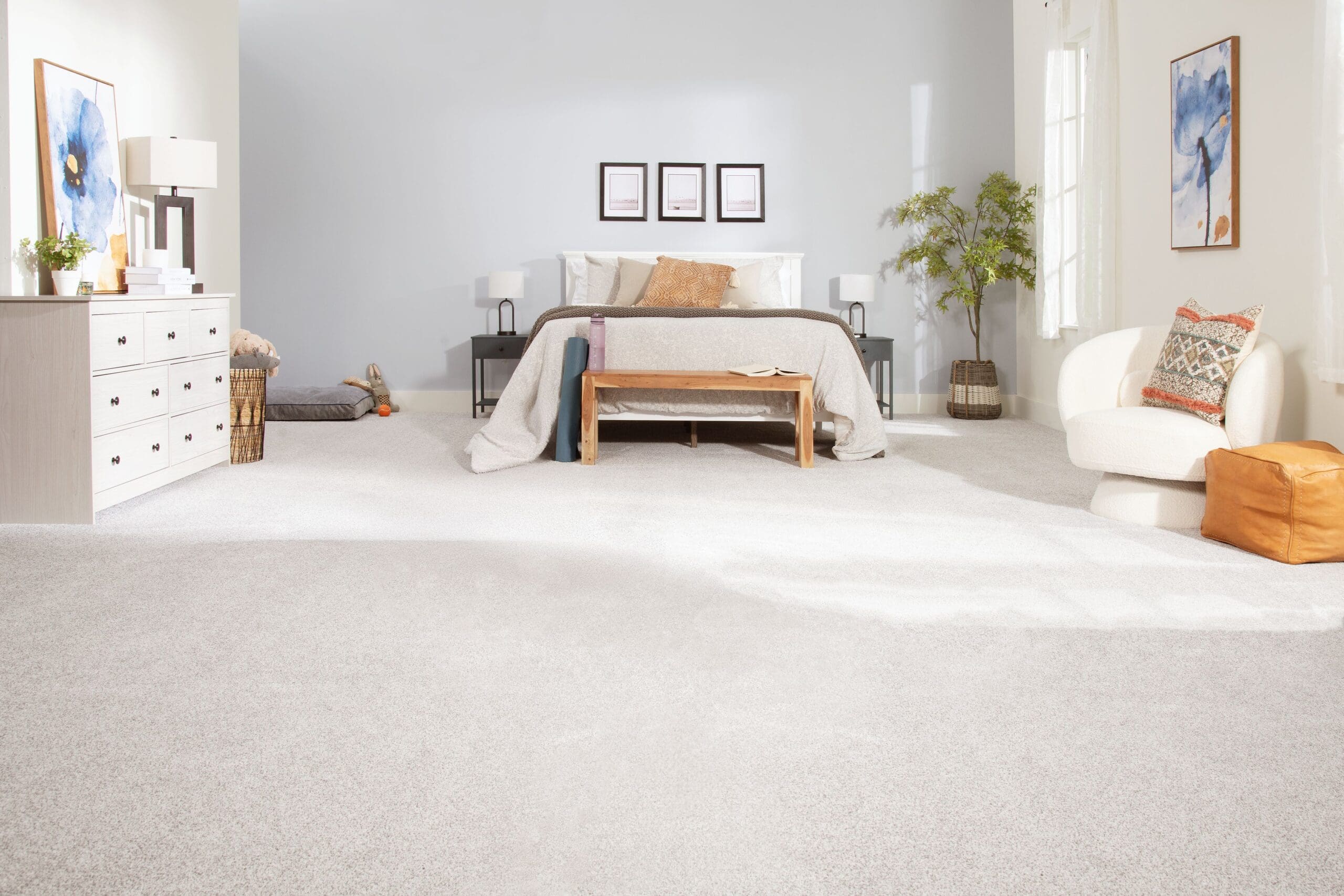 SmartStrand Luxuriant Life in Beachfront Carpet in a bedroom
